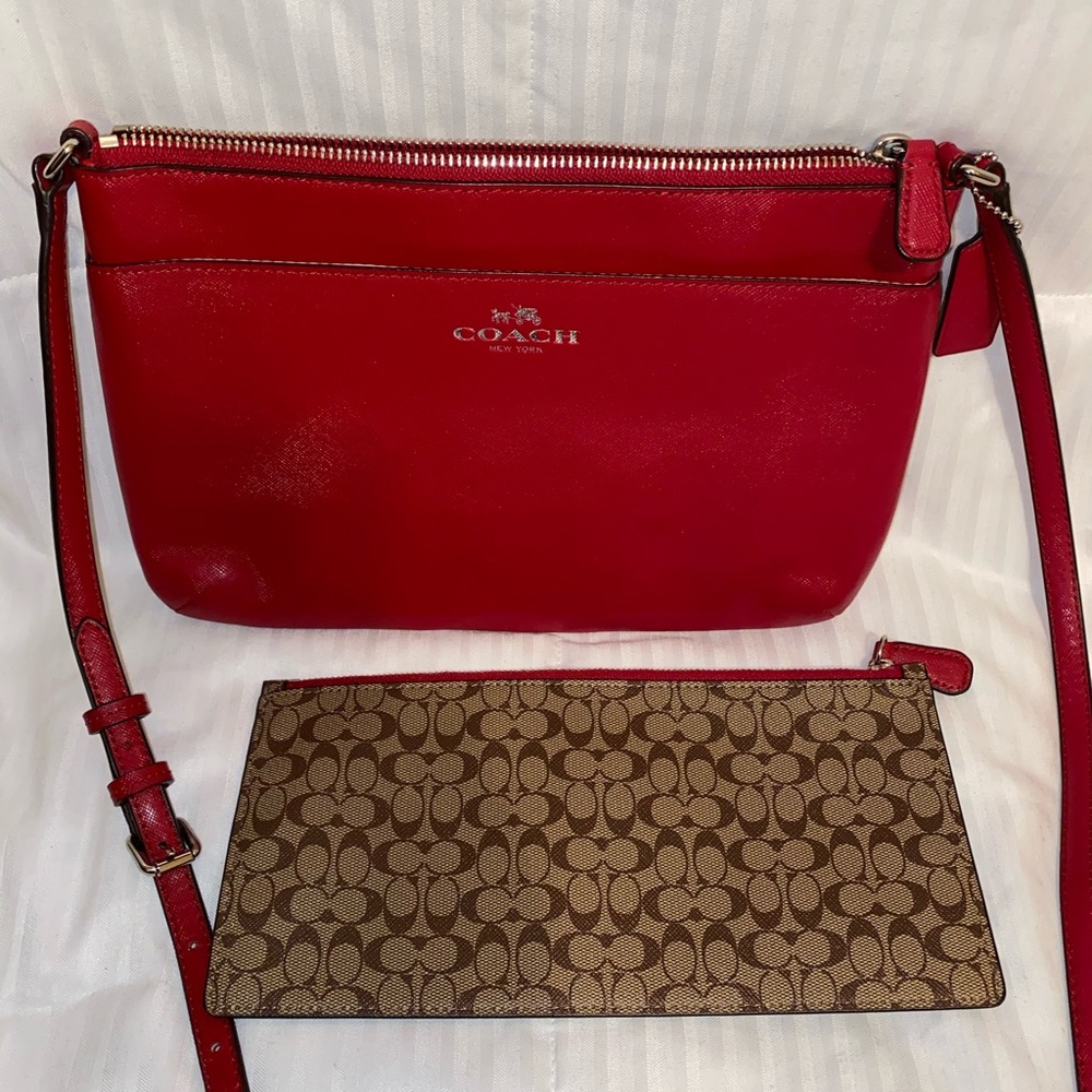Coach East/West Popup Pouch crossbody bag - Red